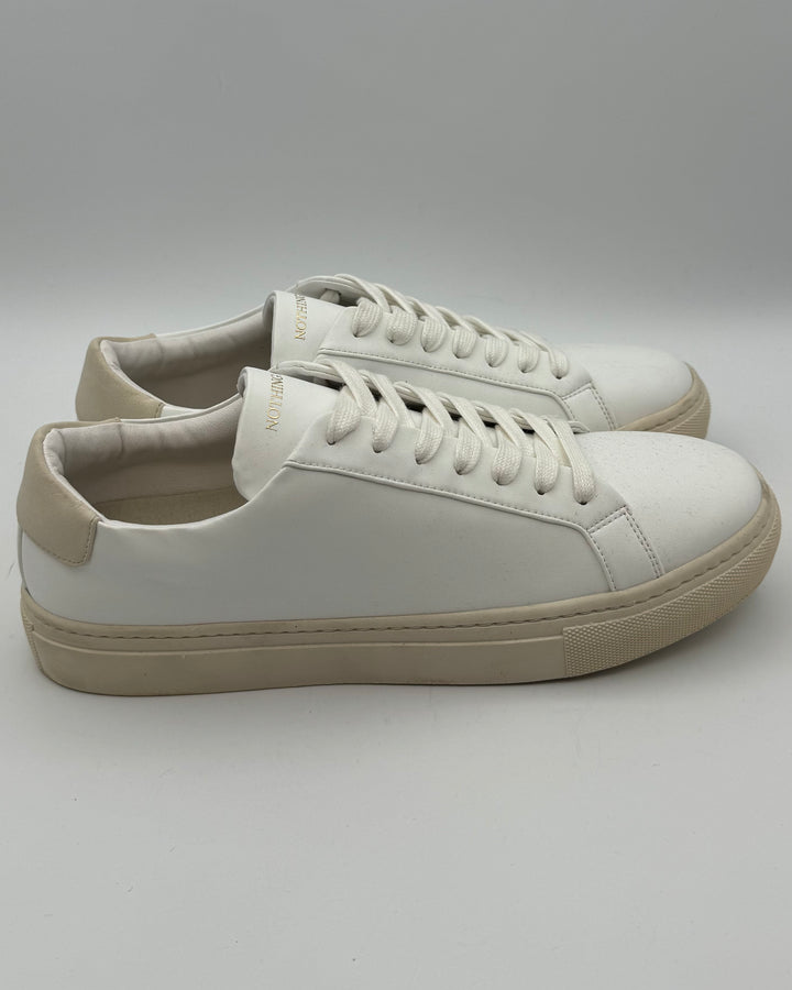 MENS White Leather Sneaker - Size 9.5/10