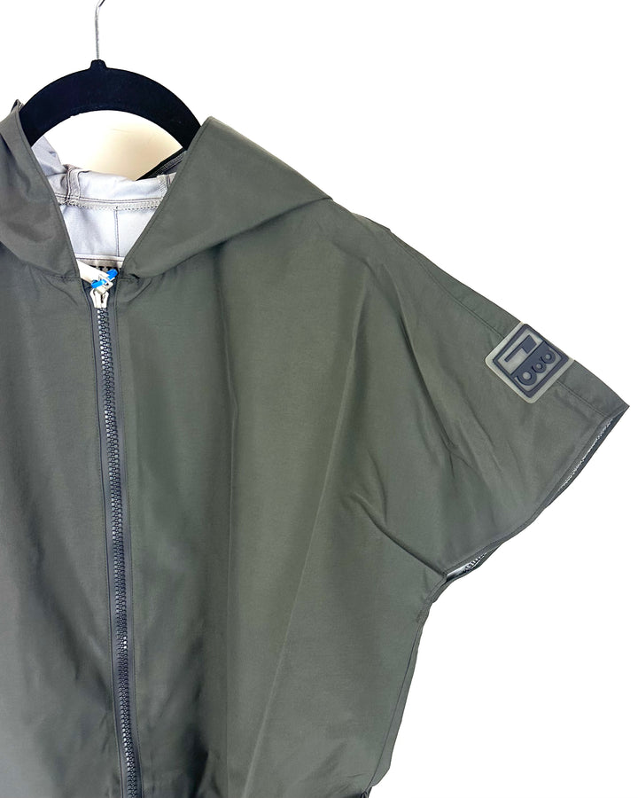 Dark Gray Short Sleeve Raincoat With Bungee Belt - Size 2/4,  4/6, 6/8, and 8/10