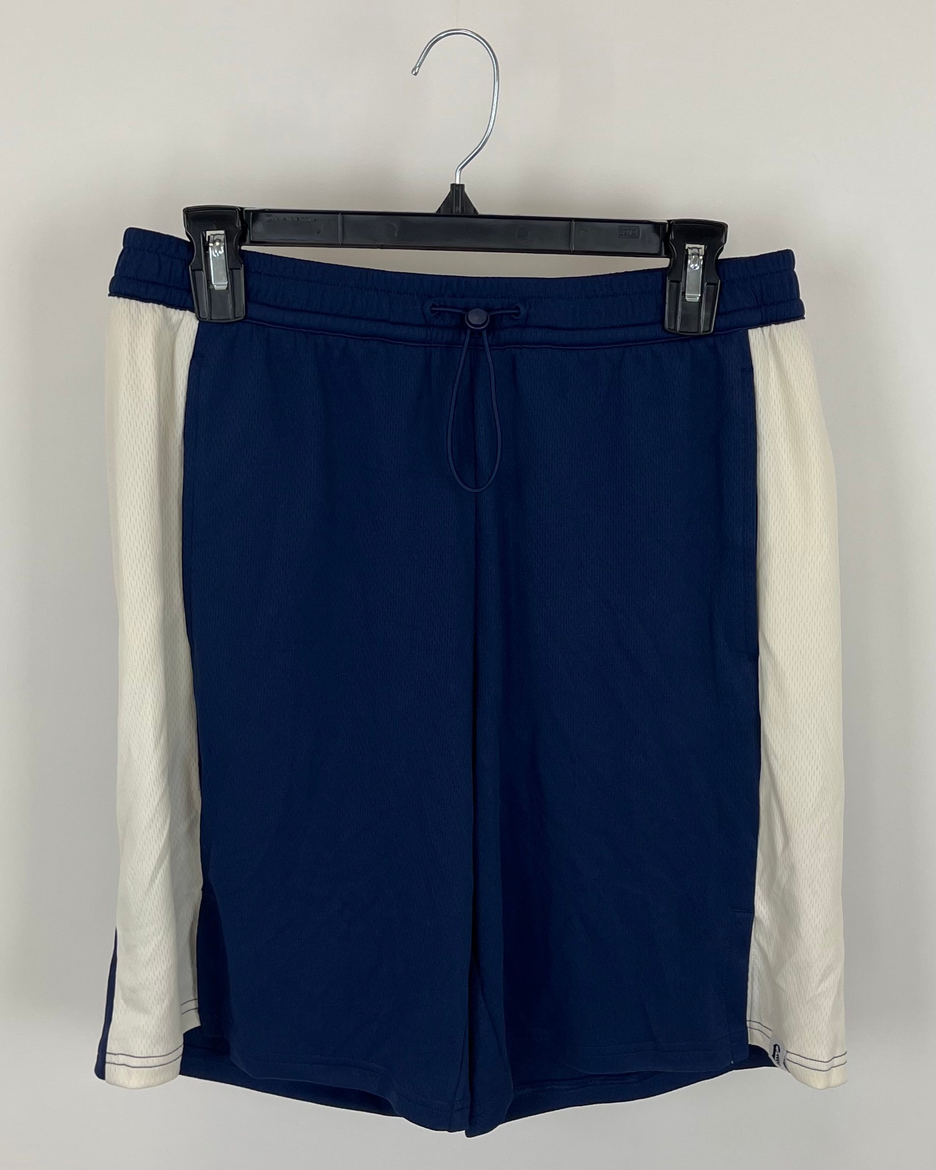 MENS Navy Athletic Shorts With White Side Stripe - Small – The