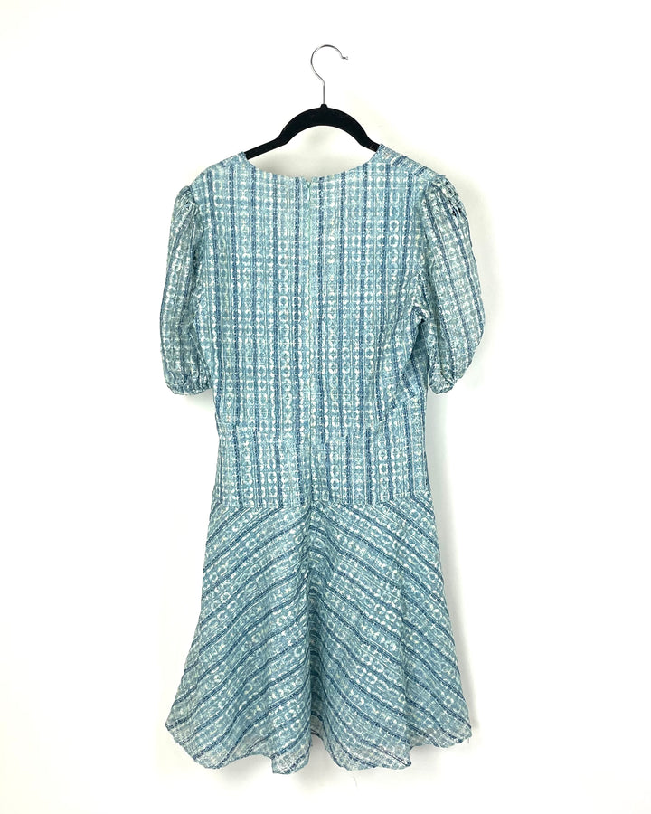 Light Blue Knit Texture Dress - Size 4