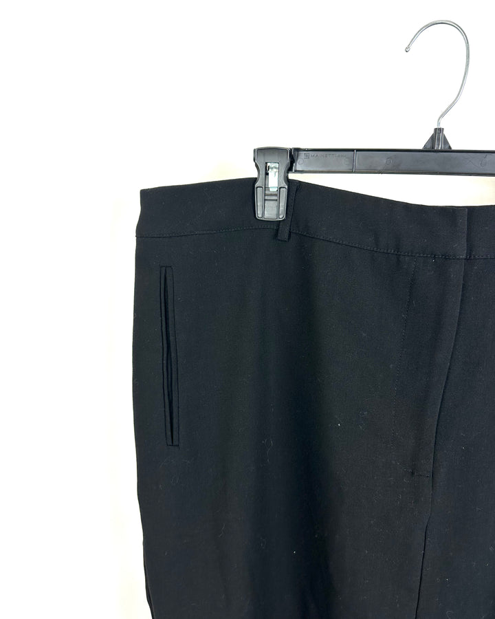 Black Tailored Midi Skirt - Size 3X