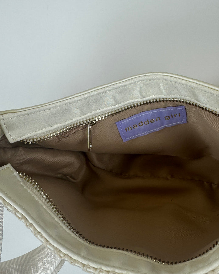 Cream Fishnet Rhinestoned Bag