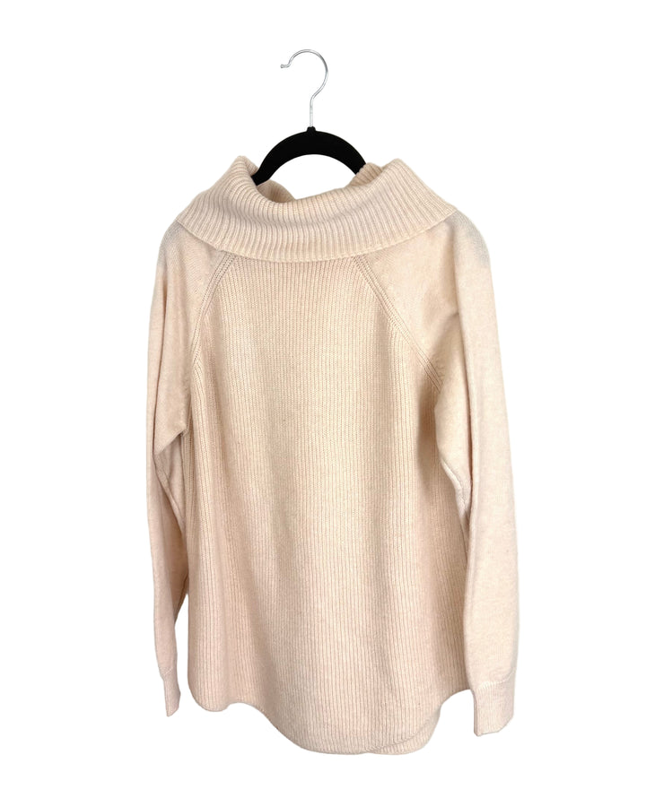 Cream Turtleneck Sweater - Size 4/6