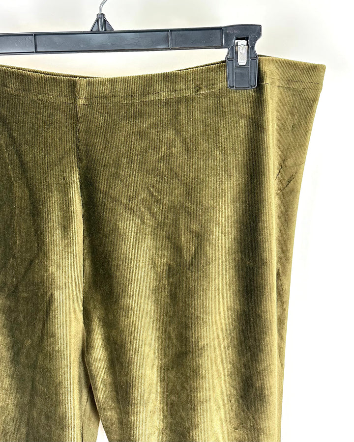 Velvet Olive Leggings - Size 18W/20W