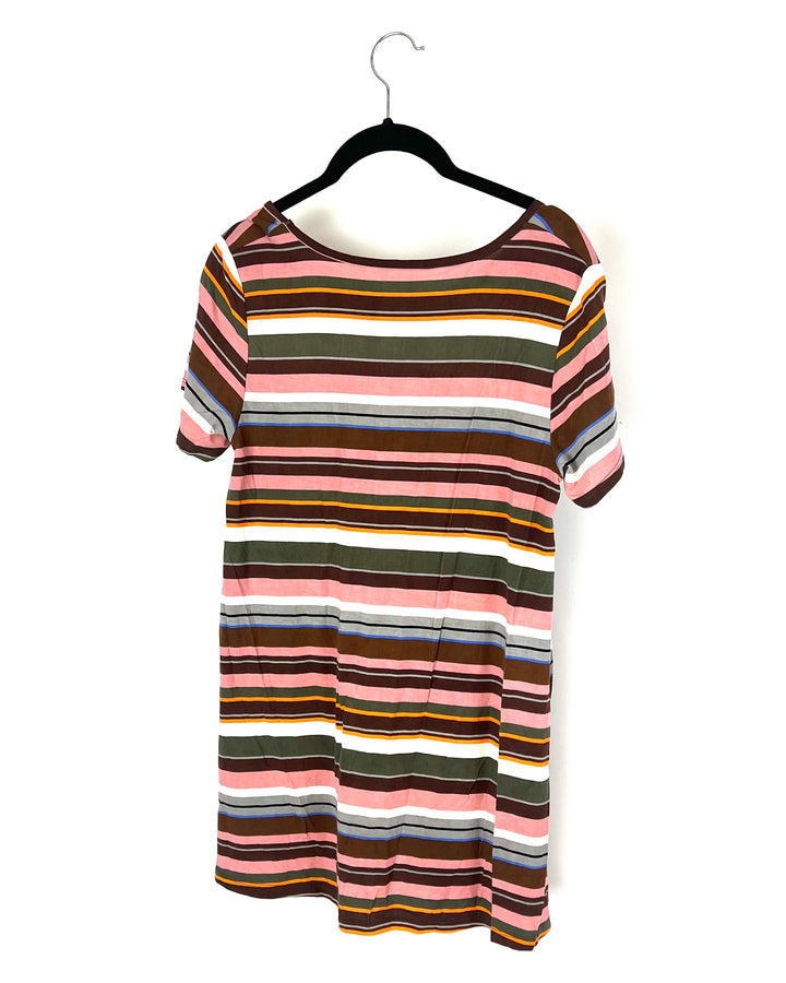 Multicolor Striped Keyhole Top - Size 4/6