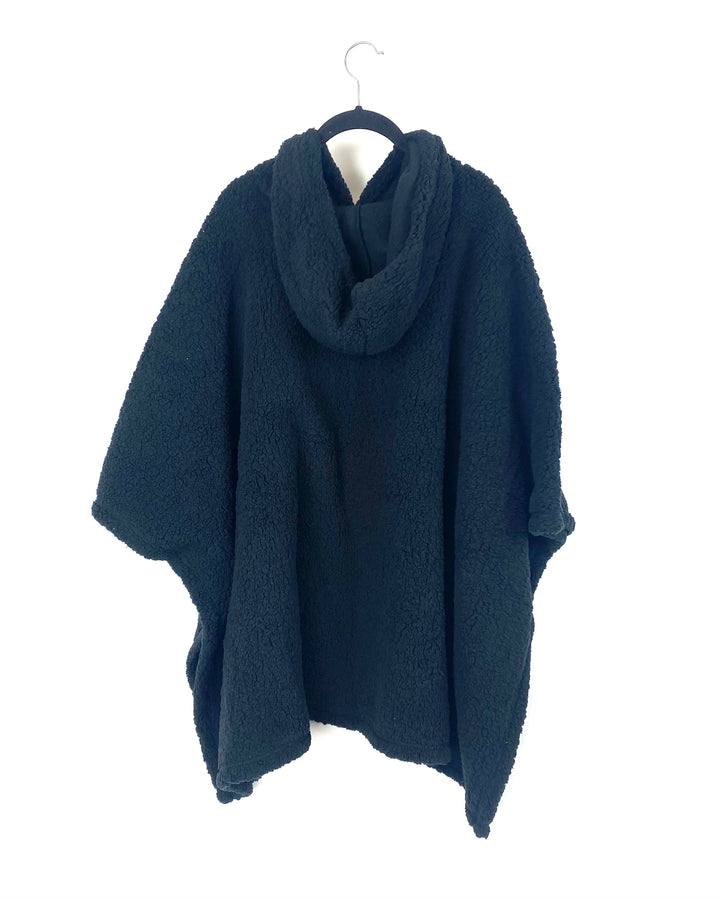 Black Sherpa Poncho - Extra Small / Small