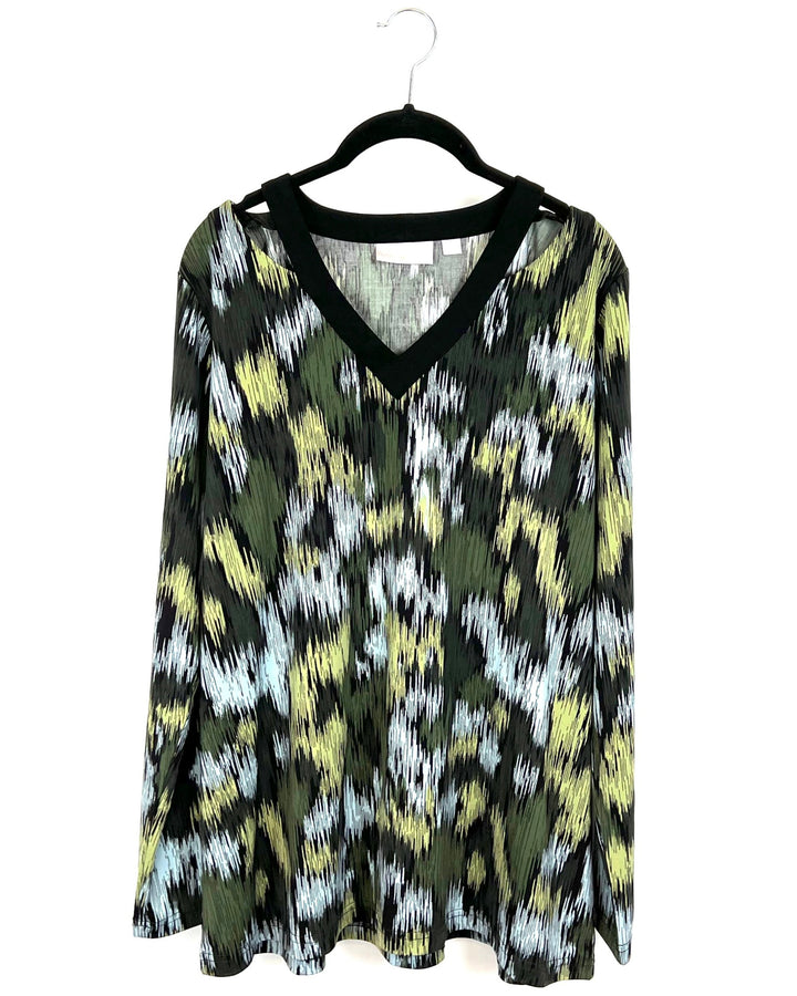 Green Abstract Top - Medium/Large