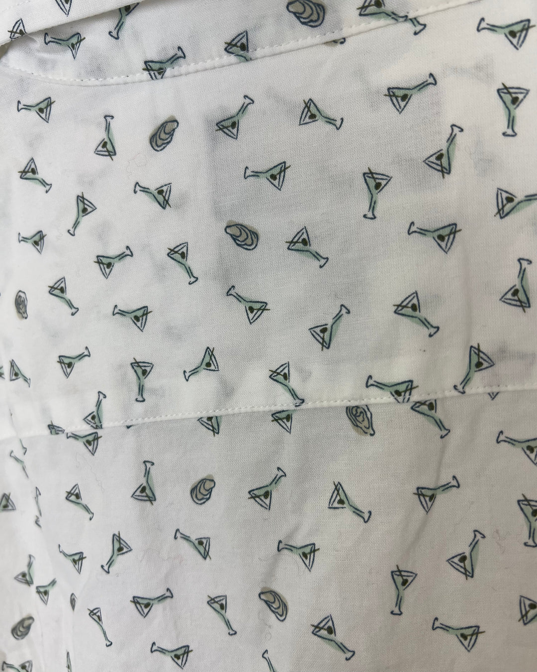 MENS Martini and Oyster White Button-Up - Medium