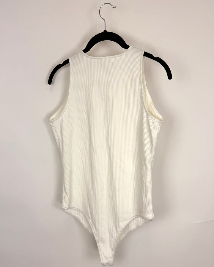 White Ribbed Bodysuit - Size 4/6