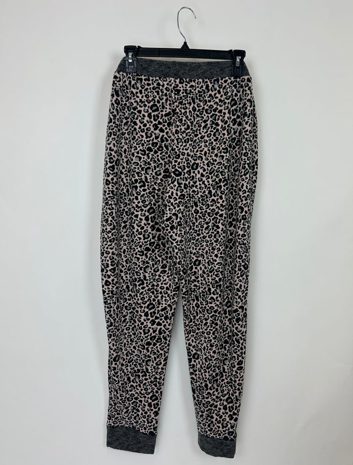 Baby Pink and Grey Cheetah Print Loungewear Joggers - Size 1X