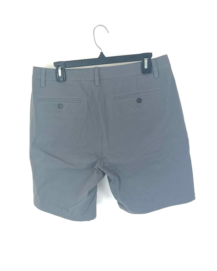 MENS Medium Grey Shorts - 32 Waist - 7" Inseam