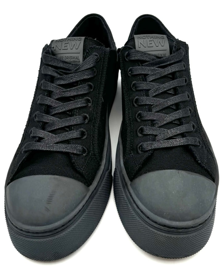 MENS Black Canvas Sneaker - Size 10