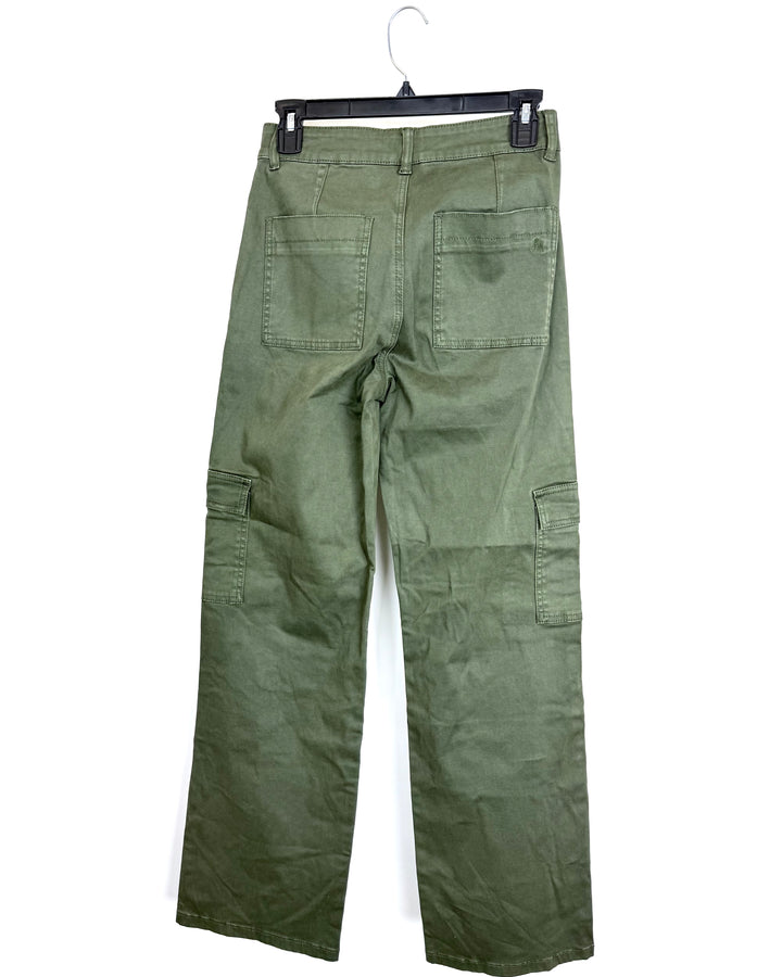 Pale Olive Green Baggy Cargo Pants - Size 0/2