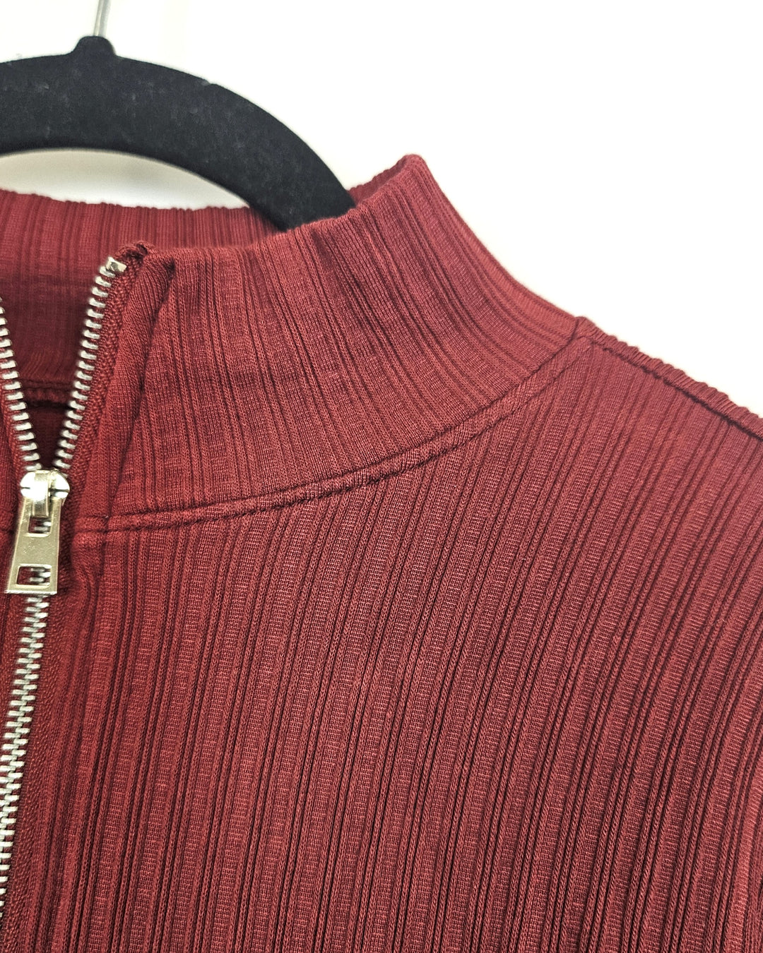 Red Short-Sleeve Top - Size 6