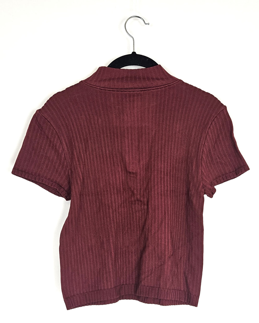 Red Short-Sleeve Top - Size 6