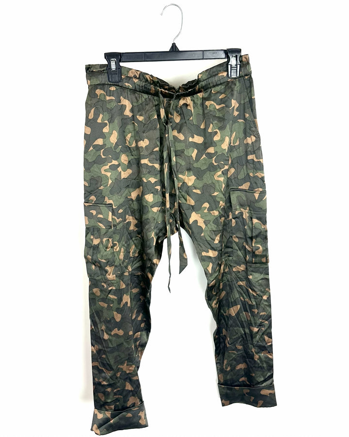 Camo Fold Over Bottoms- Size 2/4