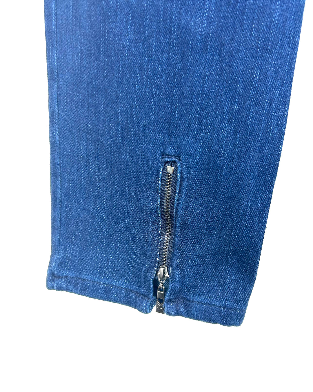 Zipper Heel Dark Wash Elastic Jeans - Size 12