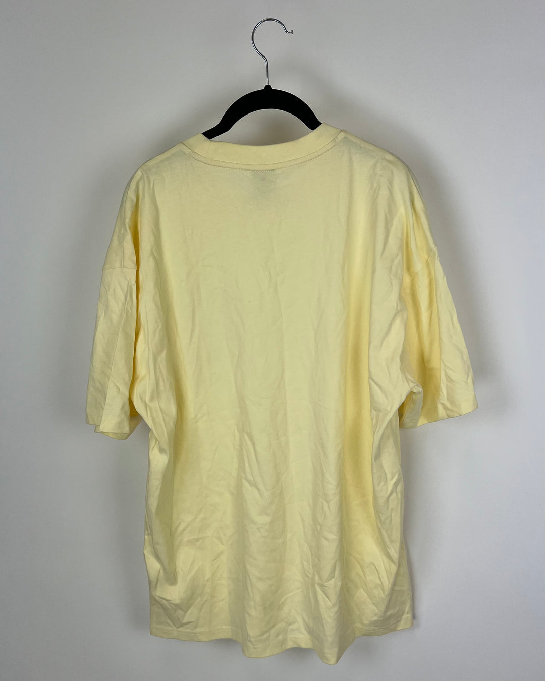 MENS Light Yellow Short Sleeve Shirt With Front Pocket - Medium