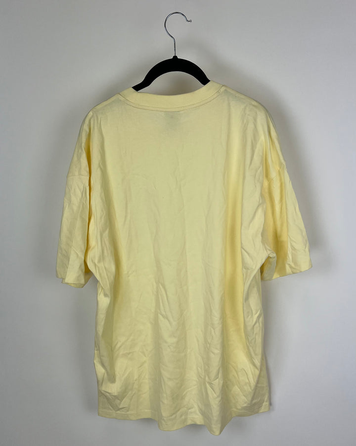 MENS Light Yellow Short Sleeve Shirt With Front Pocket - Medium
