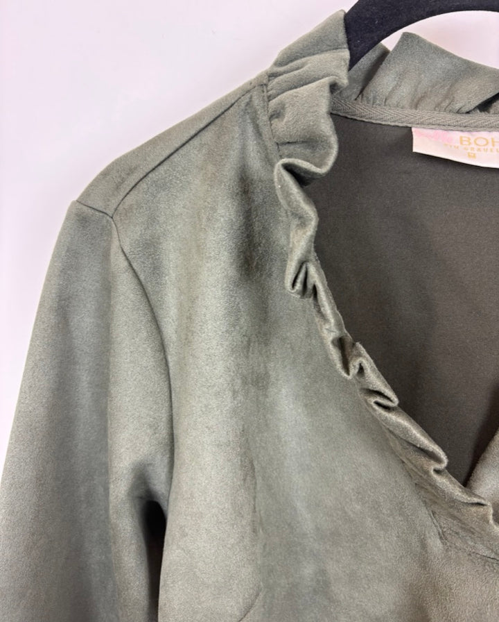 Green Textured Ruffle Top - Size 6/8