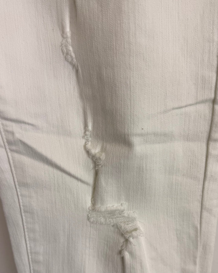 White Distressed Jean - Size 2/4