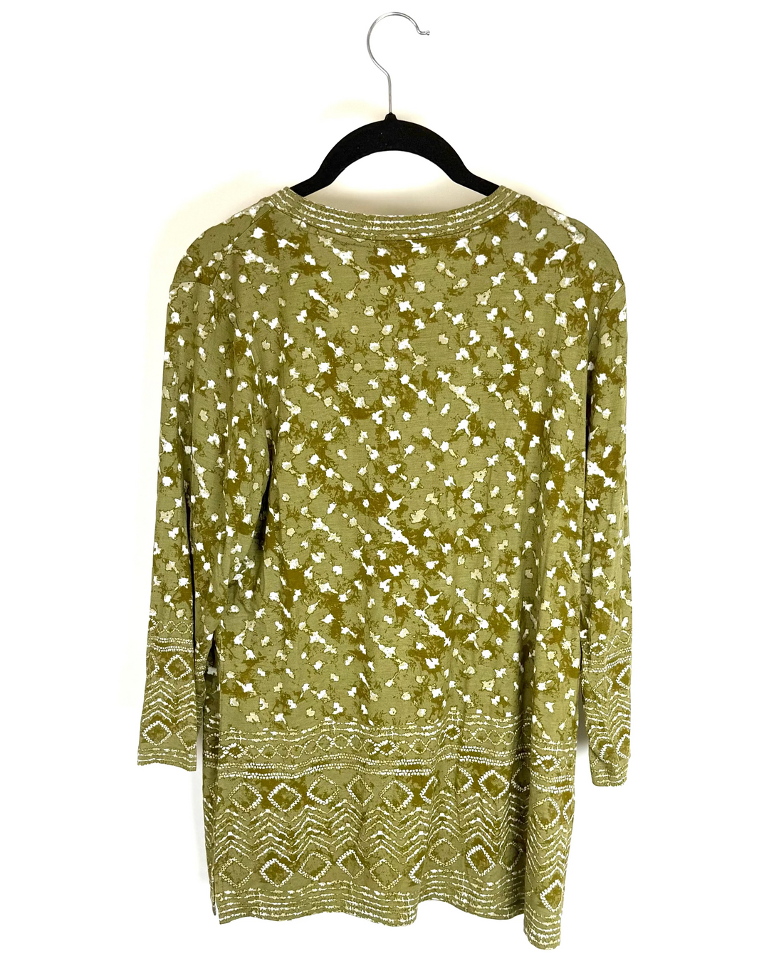 Green Patterned V-Neck Top - Size 6/8