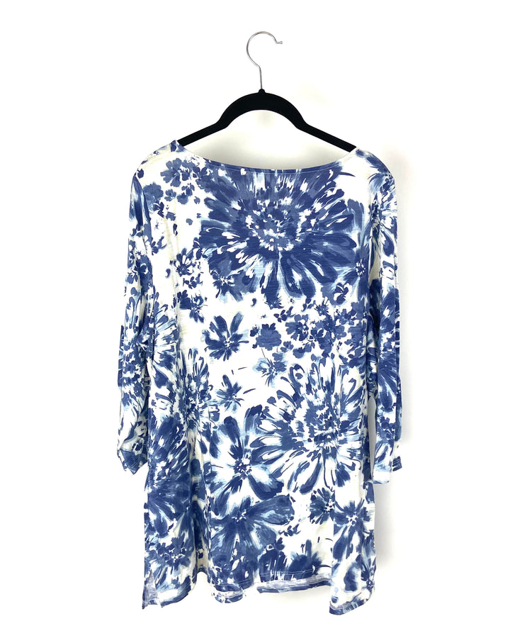 Blue Floral Print Top - Large/Extra Large