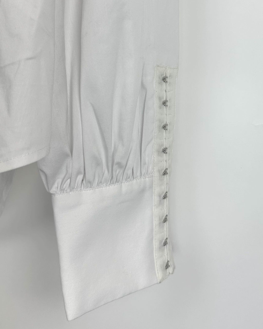 White Collared Button Up - Size 2/4