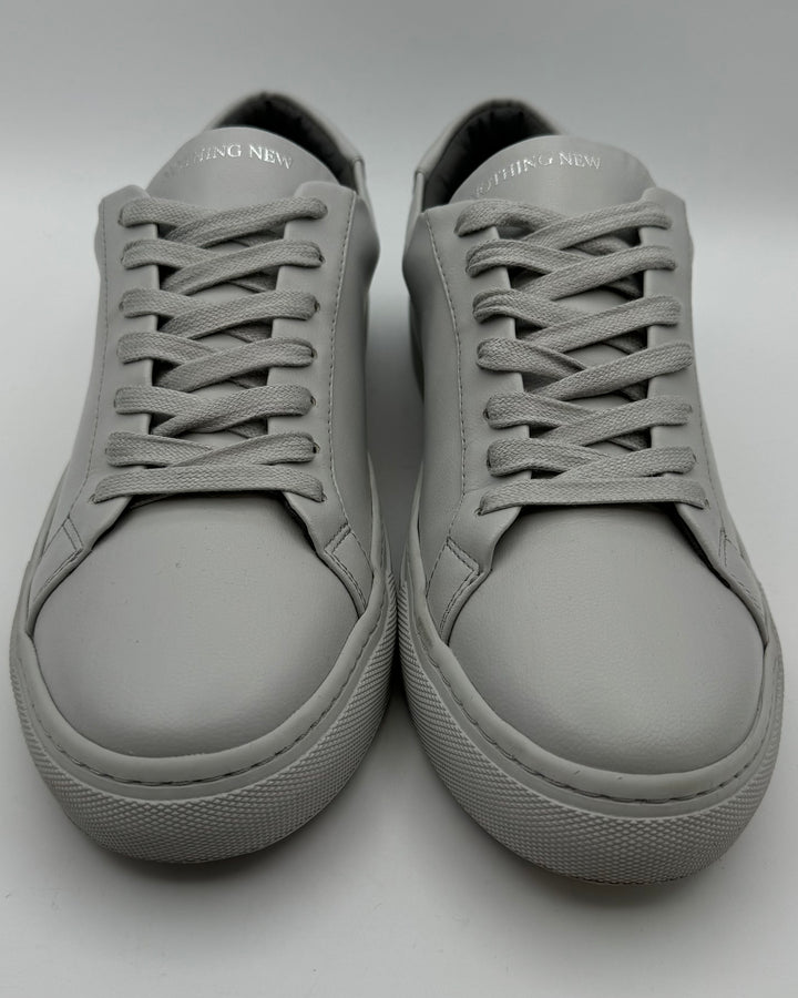 MENS Light Grey Leather Sneaker - Size 9.5/10