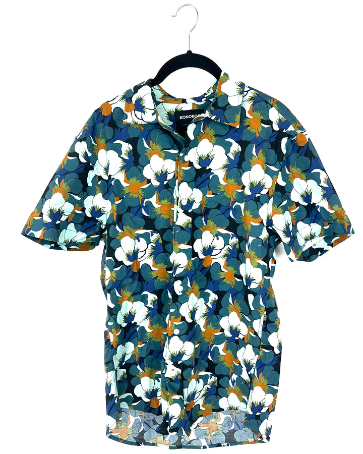 MENS Teal Pansy Flower Patterned Button-Up - Medium