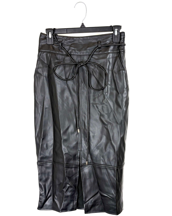 Elie Tahari Black Faux Leather Skirt - Size 4