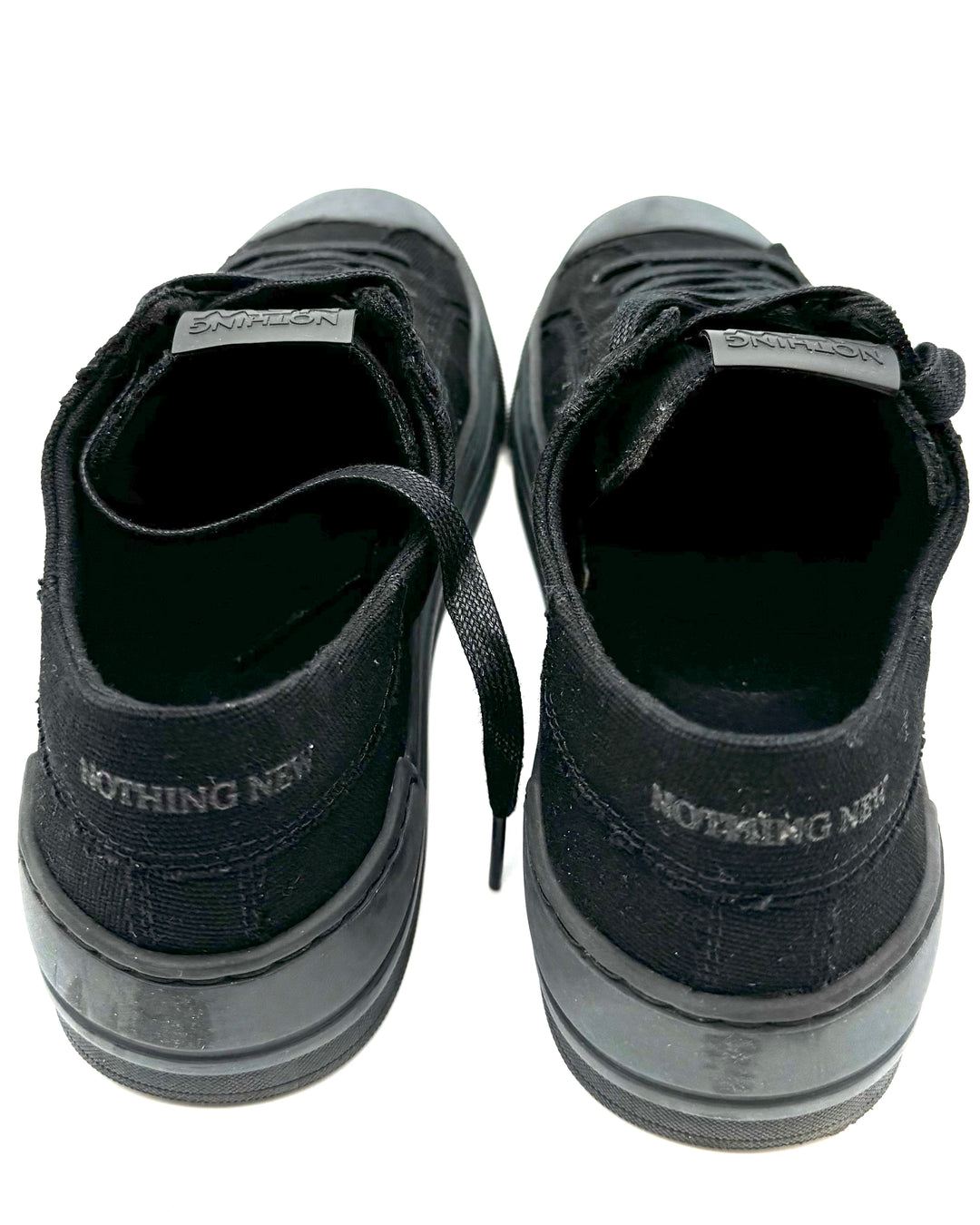 MENS Black Canvas Sneaker - Size 10
