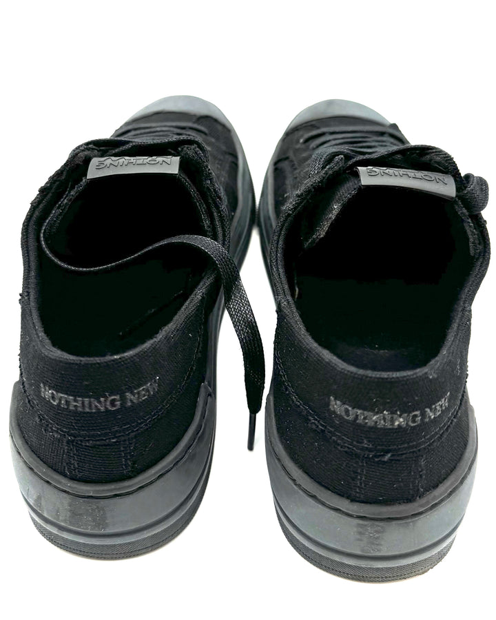 MENS Black Canvas Sneaker - Size 10