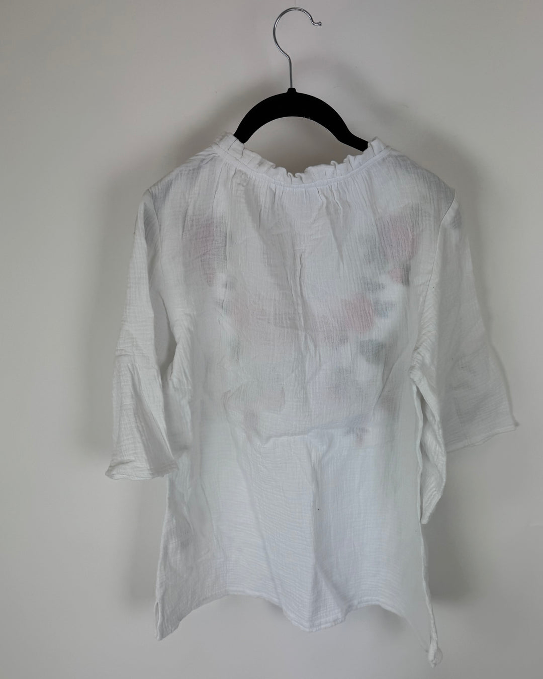 White Floral Embroidered Top - Size 6/8