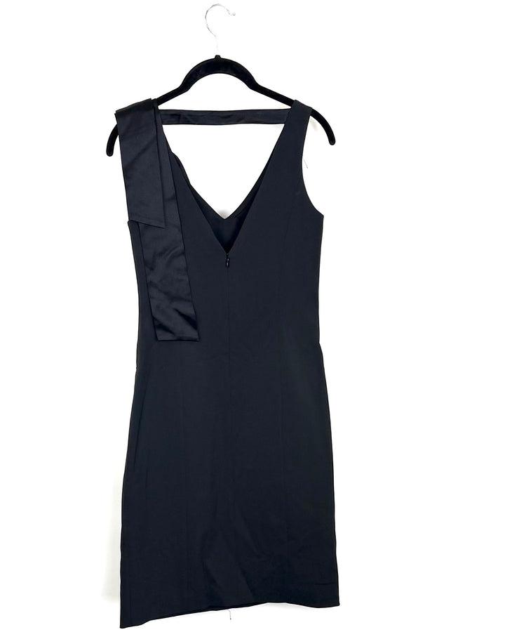 Raven Black Sweetheart Bow Dress - Size 0/2, 4/6 and 8/10