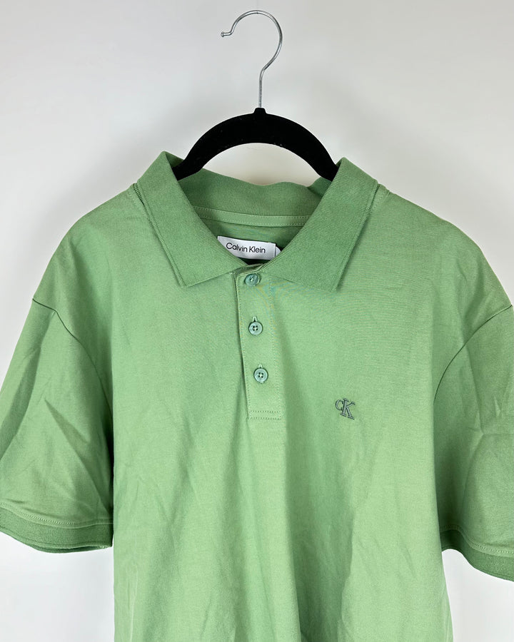 MENS Light Green Collar Shirt - Medium