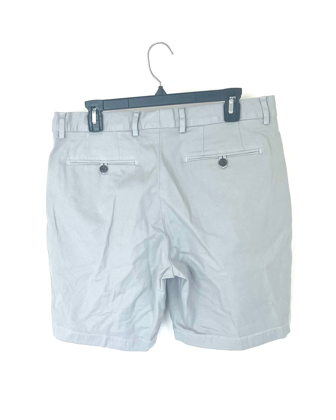 MENS Soft Gray Shorts - Size 32 - Standard 7" Inseam