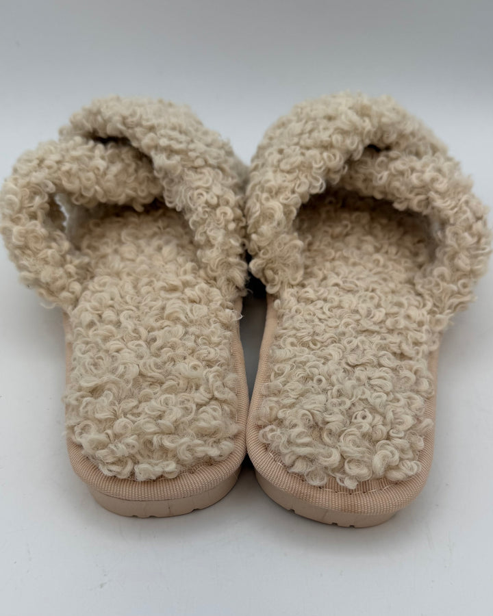 Open Toe Ivory Fuzzy Slippers - Size 6/6.5