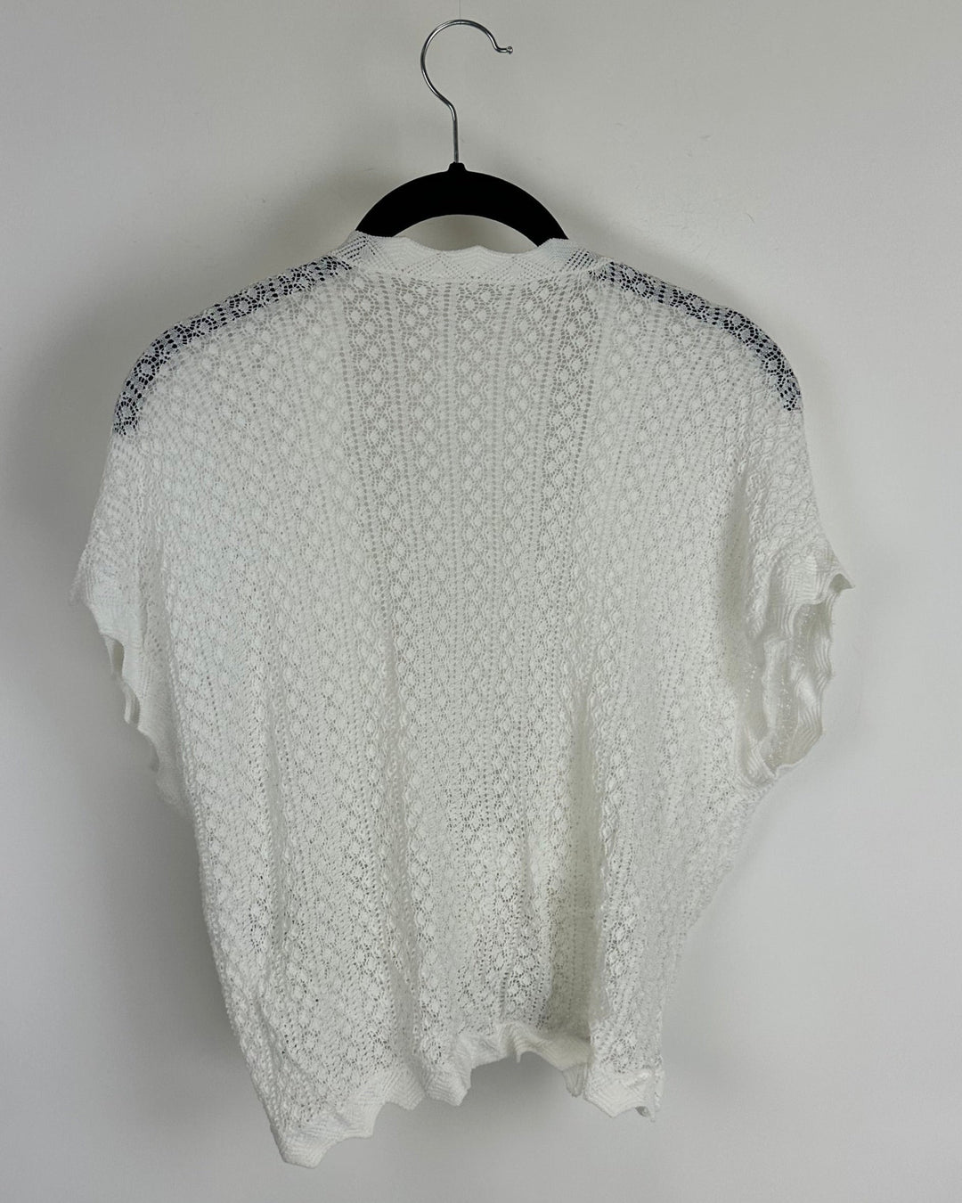 White Tie-In-The-Front Top - Size 2/4