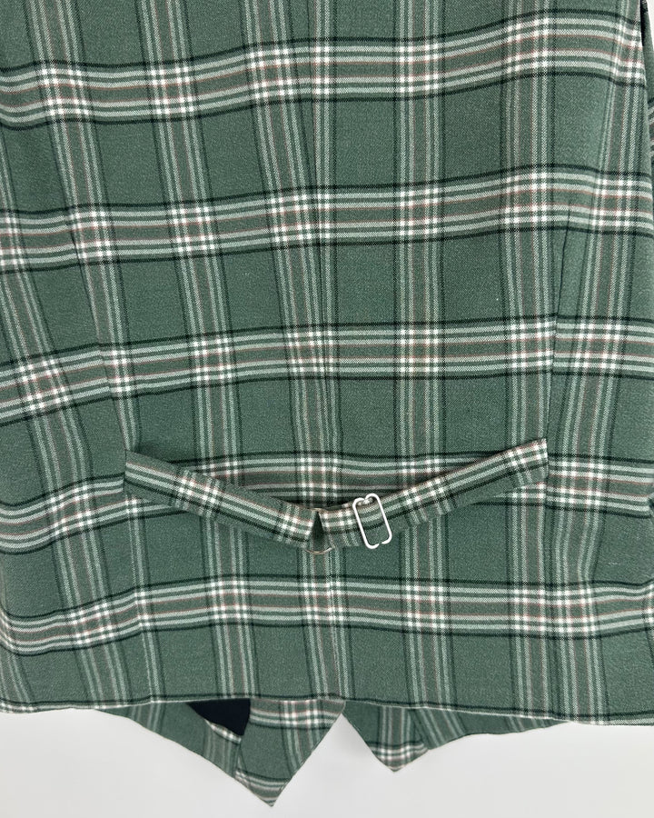 1.State Green Vest - Size 6