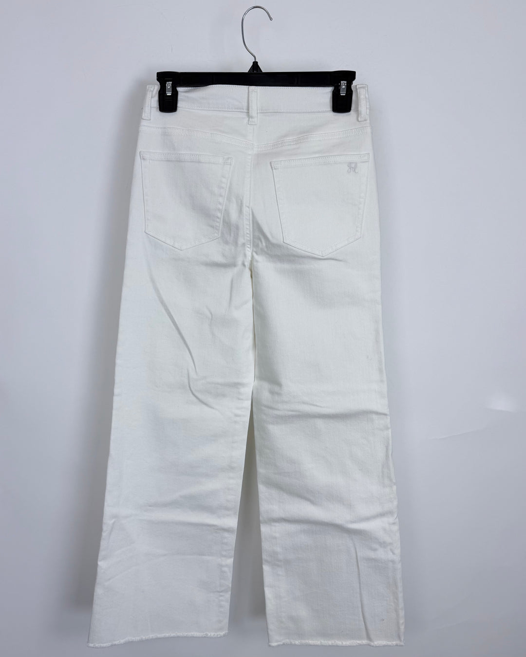 Warm-Toned Off-White Jeans - Size 4/6