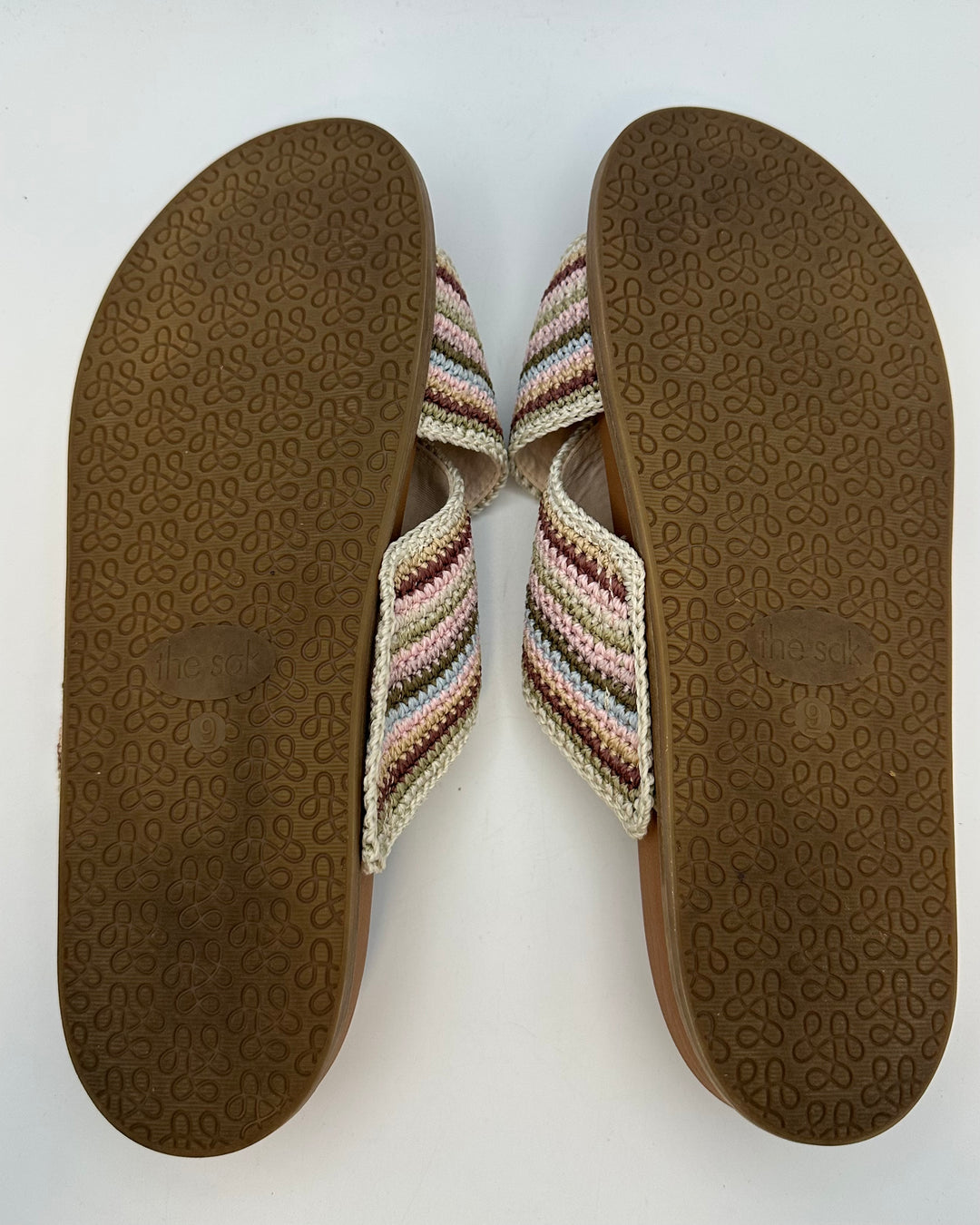 Beige & Multi Color Criss Cross Sandals - Size 9