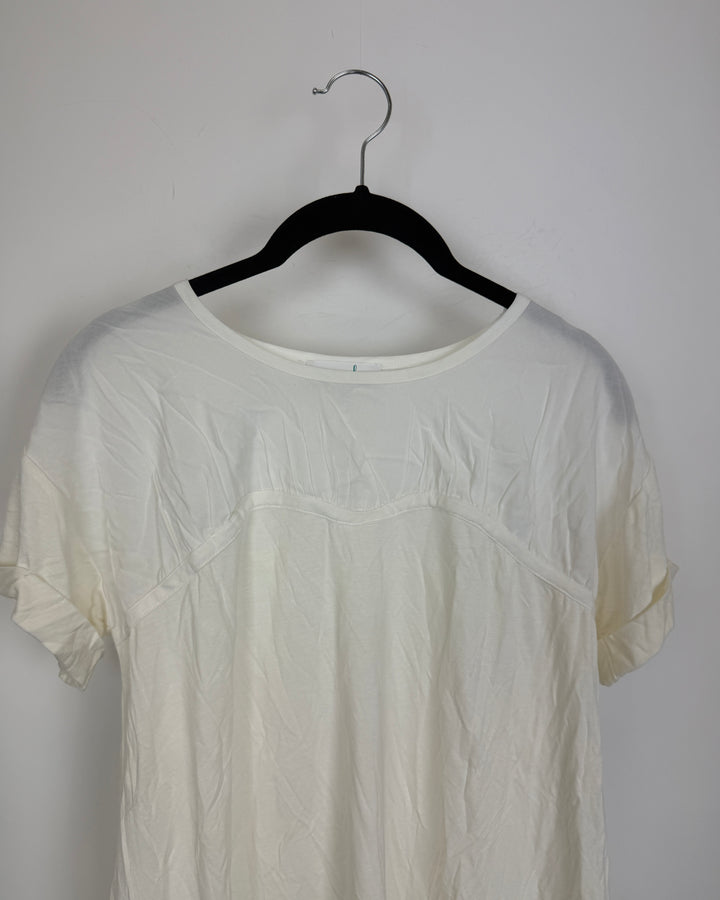 White T-Shirt With Detailing - Size 2/4
