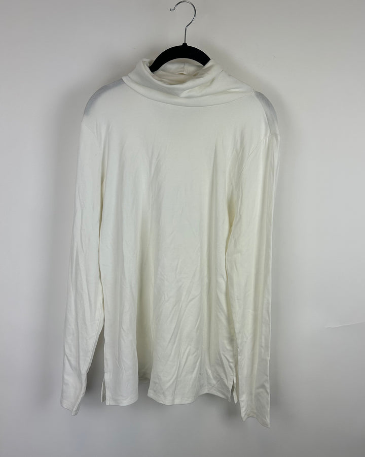 White Turtleneck Long Sleeve Shirt - Size 6/8