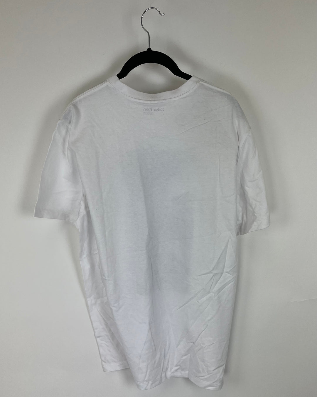 MENS White Building Graphic Tee - Medium