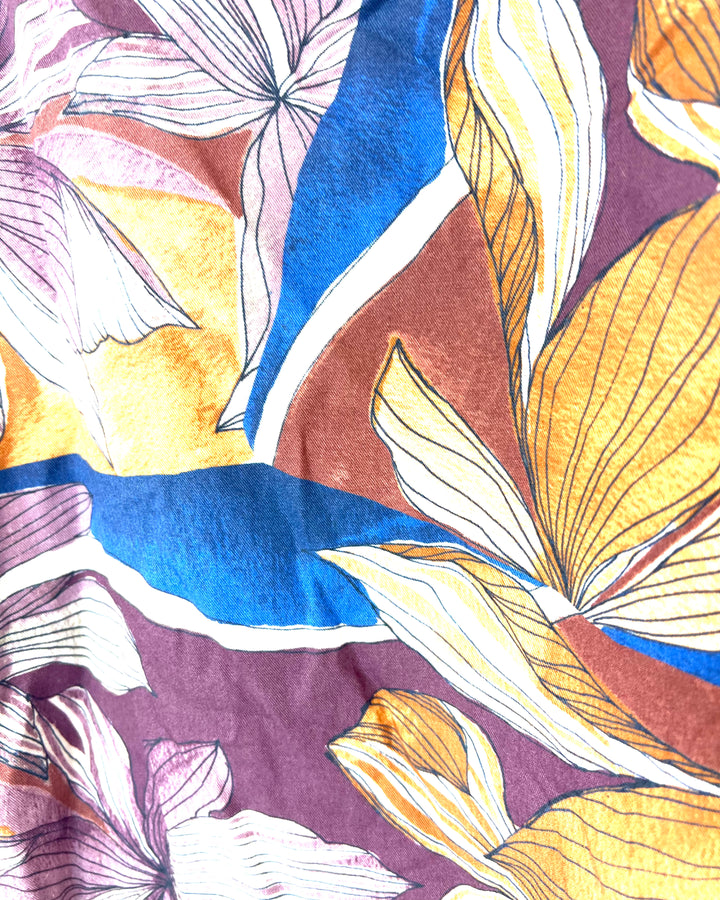 MENS Multicolor Tropical Floral Pattern Button-Up - Medium