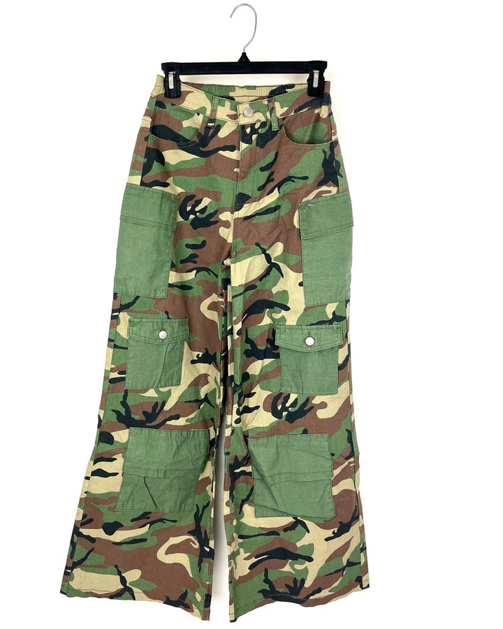 Camo Cargo Pants - Size 2/4