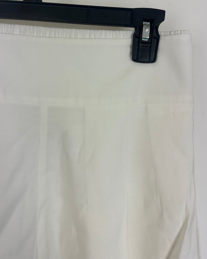 White Pleated Skort - Extra Large