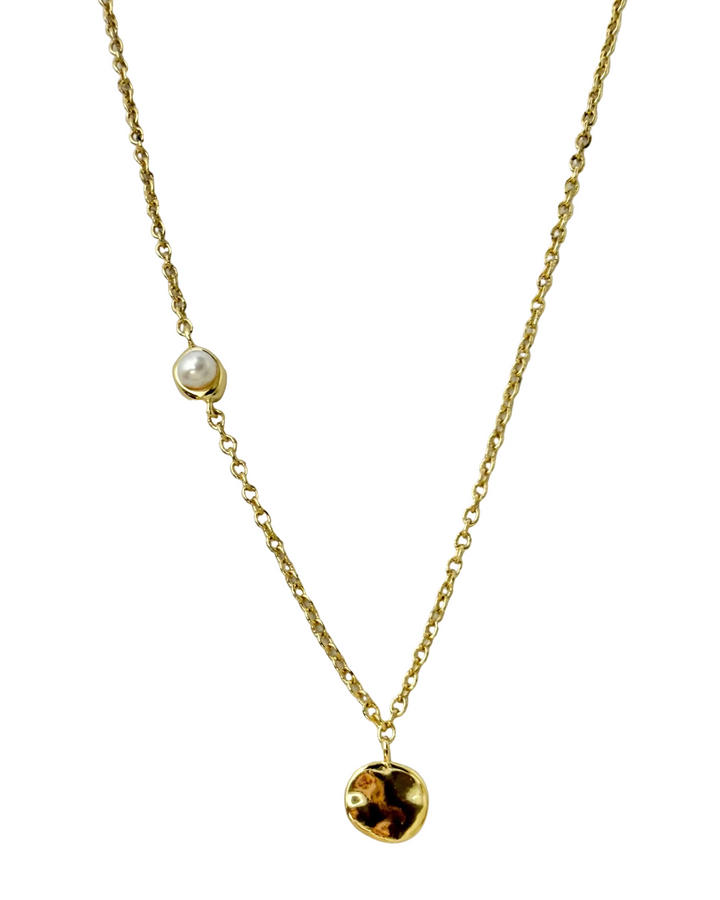 Dainty Faux Pearl & Gold Circle Necklace