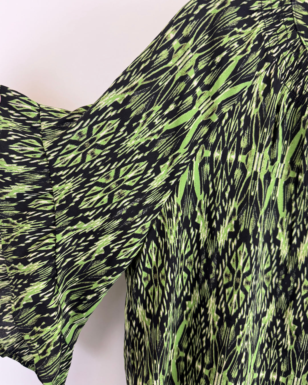 Kelly Green and Black Abstract Pattern Blouse - Size 6/8